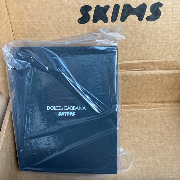 🆕 SKIMS X DOLCE GABBANA LIMITED EDITION BODY LEOPARD DRESS - Picture 9 of 10